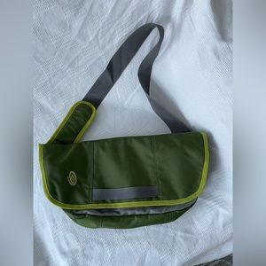 Timbuk2 Cross Strap Bag (New with tag unattached)